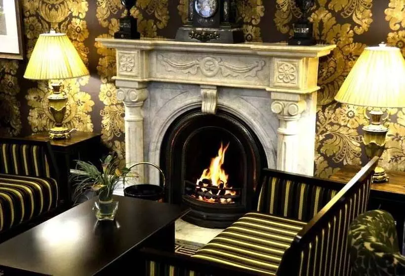 Hunday Manor Country House Hotel