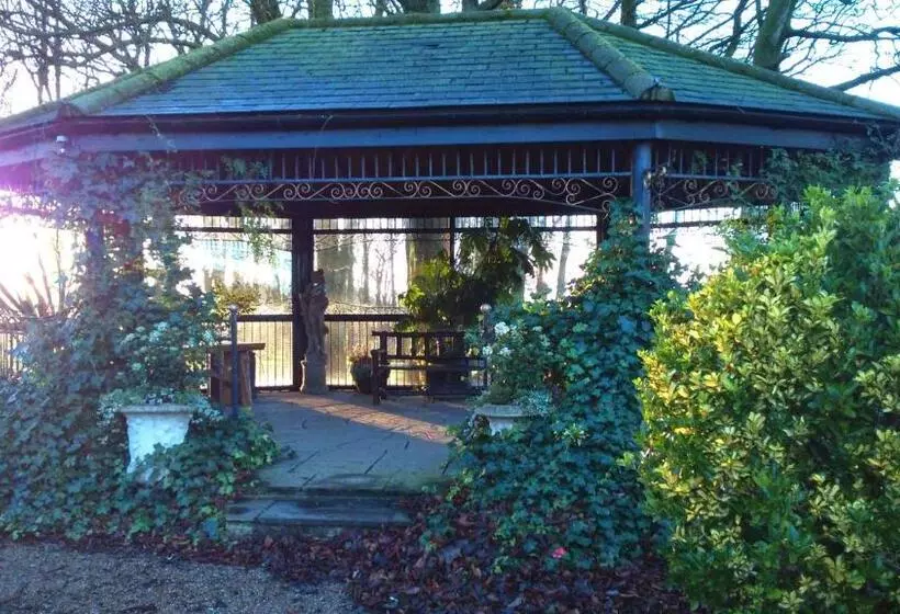 Hunday Manor Country House Hotel