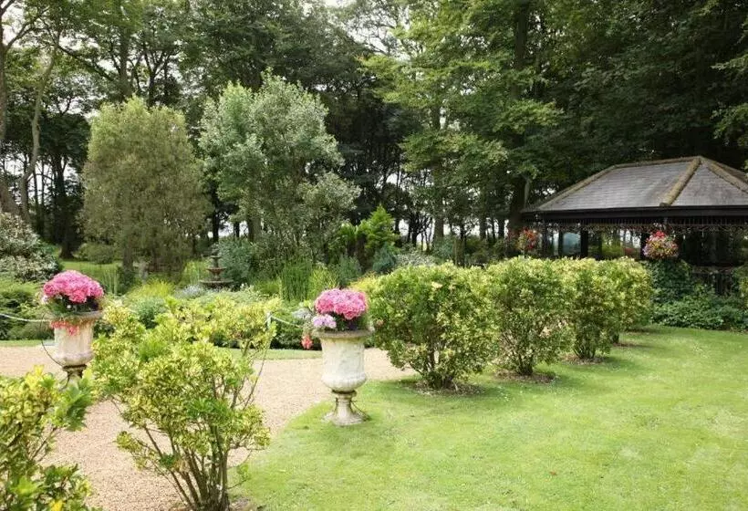 Hunday Manor Country House Hotel