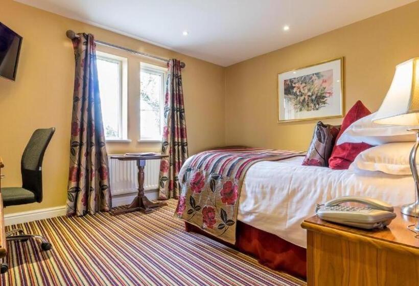 Hunday Manor Country House Hotel