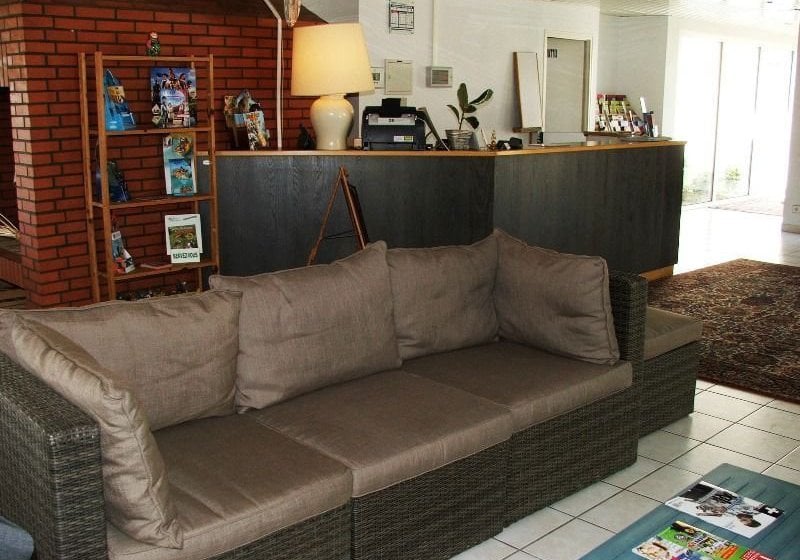 فندق P Tit Dej Les Archers