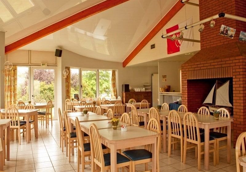 فندق P Tit Dej Les Archers