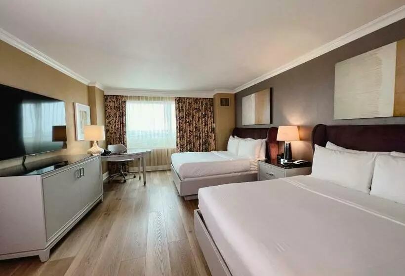 هتل The Commerce Casino &