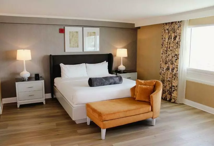 هتل The Commerce Casino &