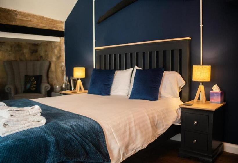 הוסטל The George & Dragon Country Inn