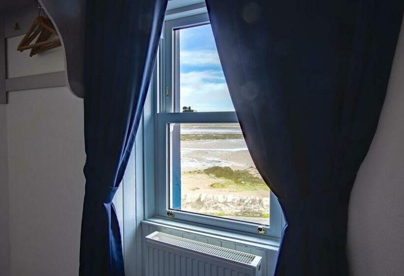 فندق صغير The Harbour Inn