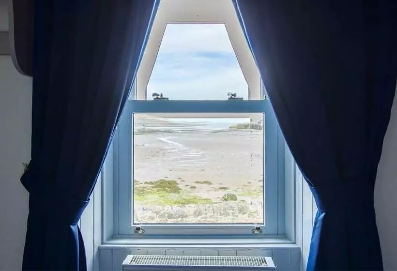 Retkeilymaja The Harbour Inn