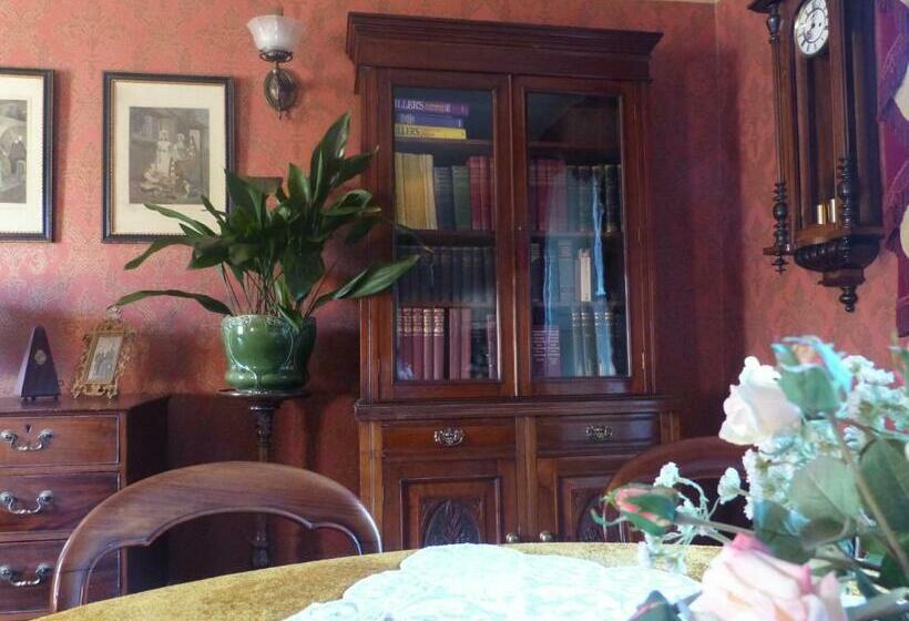 مبيت وإفطار Pomona