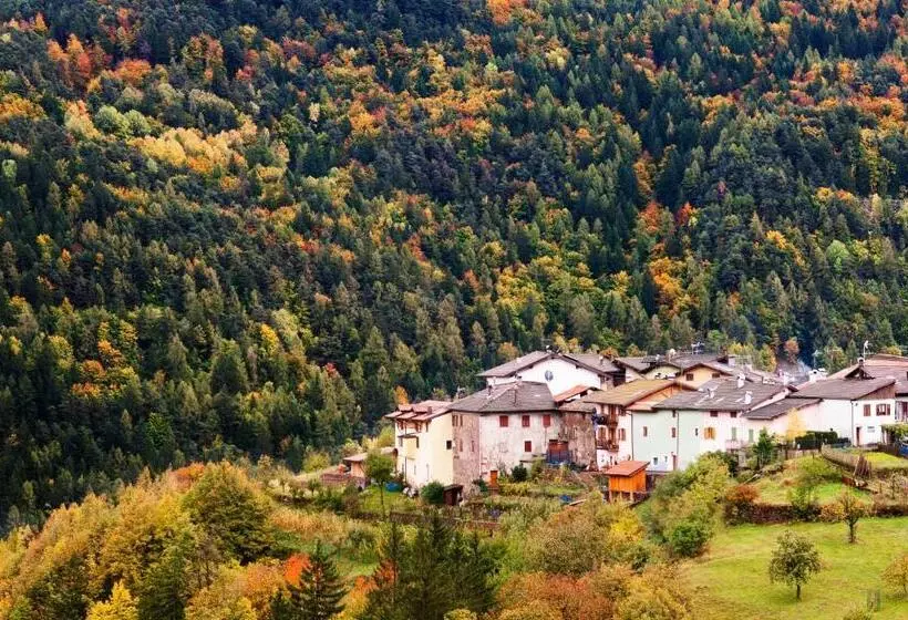 Hostel L Ost   Ostello Di Grumes