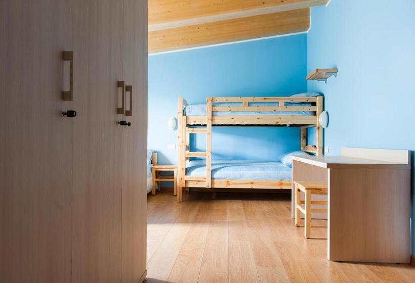 Hostel L Ost Ostello Di Grumes