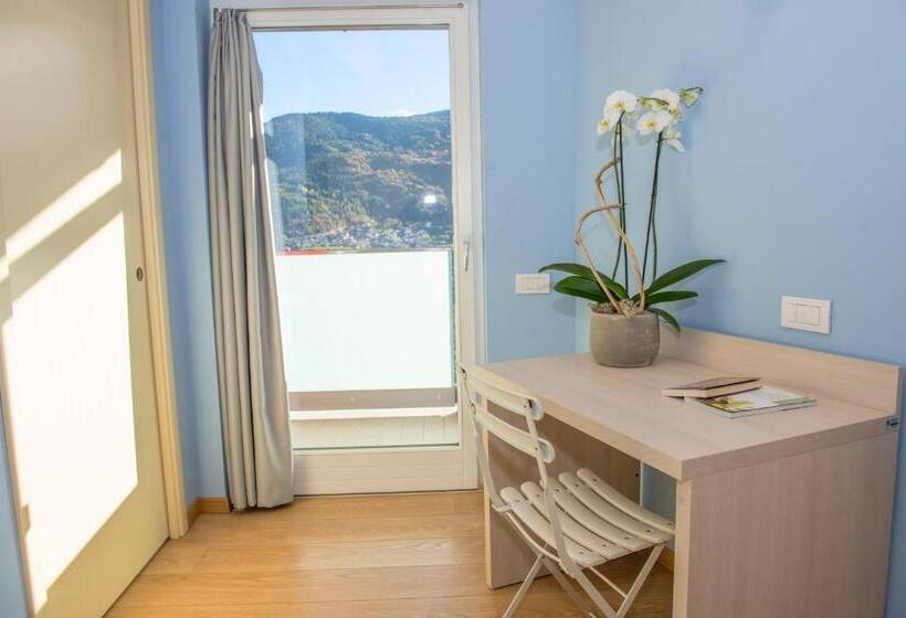 Hostel L Ost Ostello Di Grumes