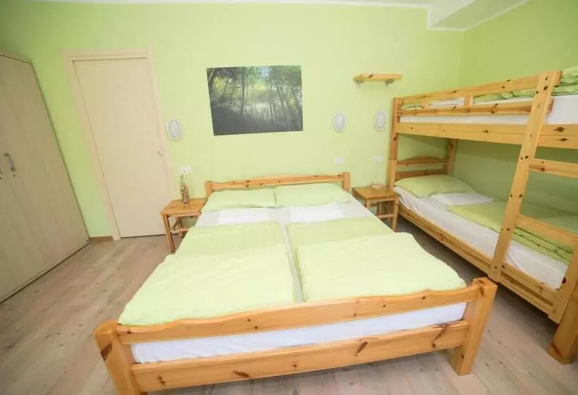 Hostel L Ost   Ostello Di Grumes