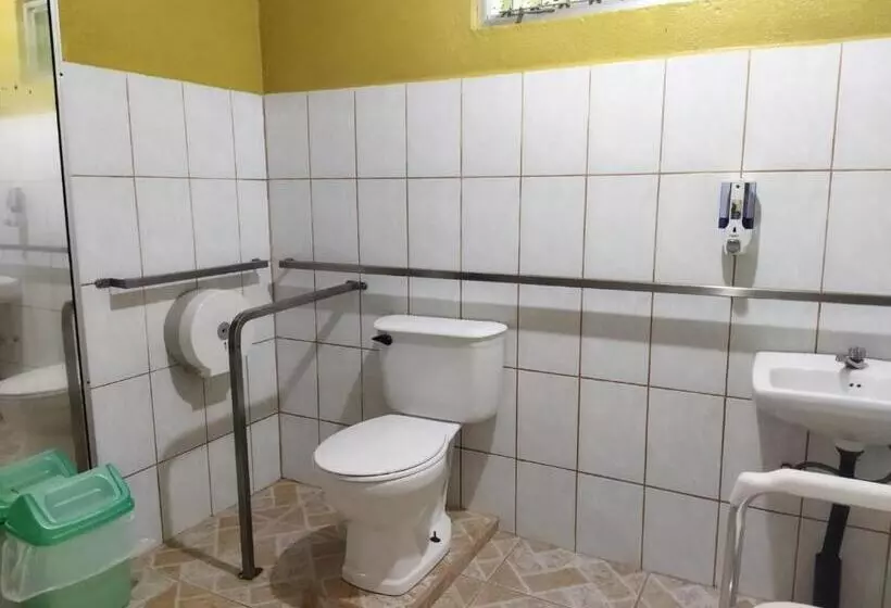 Hotelli Recreo Verde Hot Springs & Spa