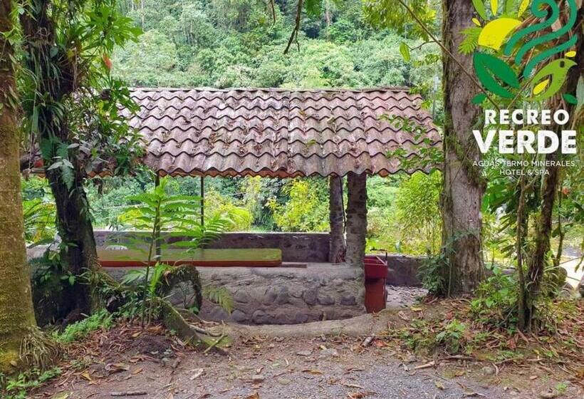ホテル Recreo Verde Hot Springs & Spa