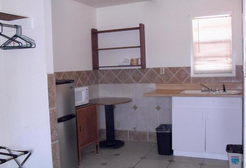 모텔 Budget Inn Of Boron