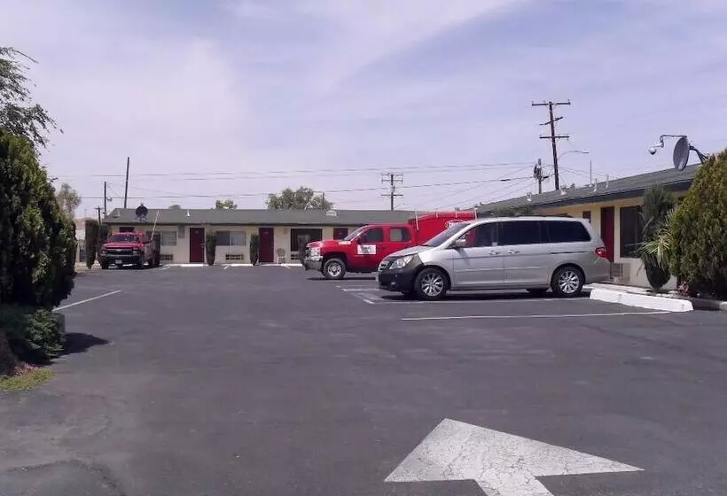 Motelli Budget Inn Of Boron