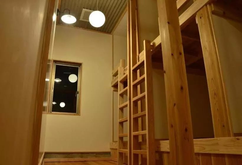 Majatalo Goto Backpackers Pole