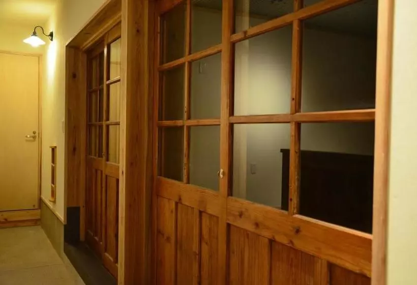 Majatalo Goto Backpackers Pole