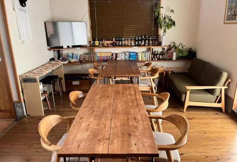 Majatalo Goto Backpackers Pole