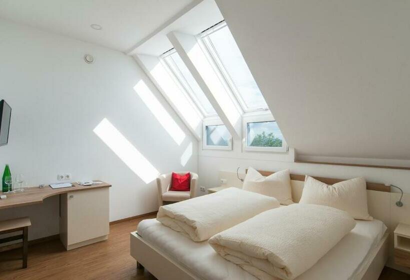 ペンション Gästehaus Wildpert