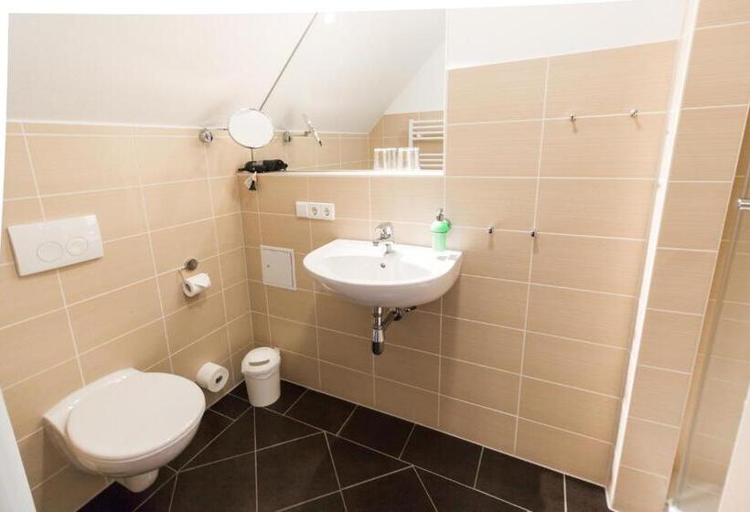 Pension Und Restaurant Gutshaus Kaltenhof