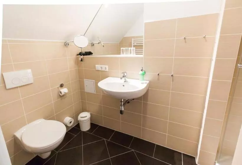 Pension Und Restaurant Gutshaus Kaltenhof