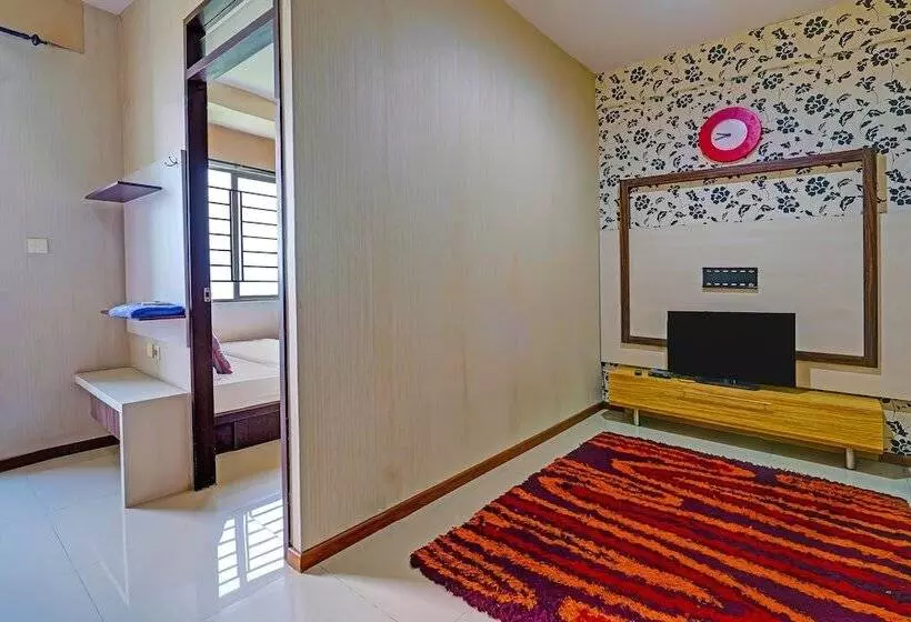 هاستل Collection O 1453 The Edge Apartment Cimahi By Kamarku