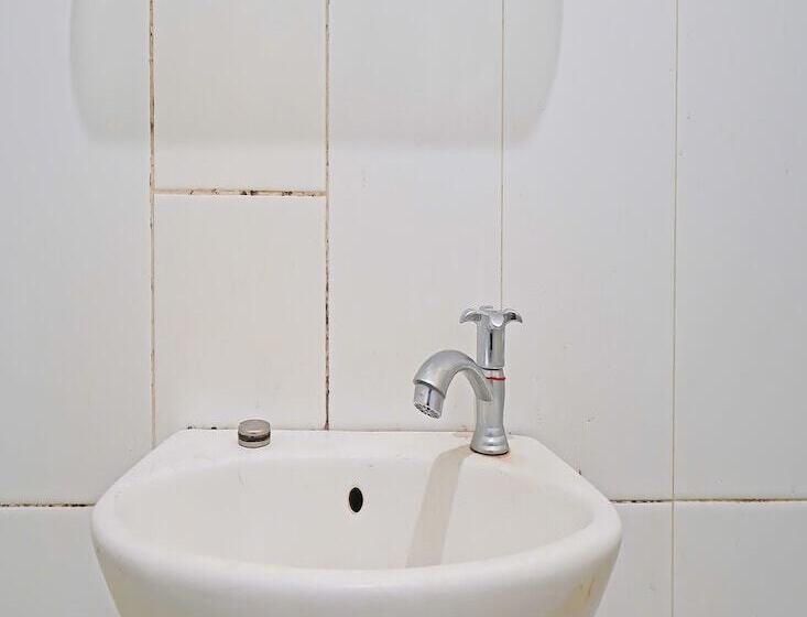 הוסטל Collection O 1453 The Edge Apartment Cimahi By Kamarku