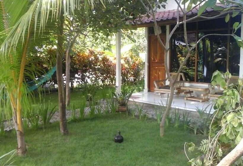 酒店 Air Sanih Homestay