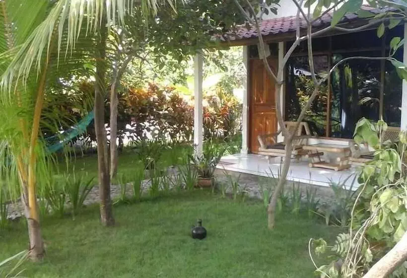 ホテル Air Sanih Homestay