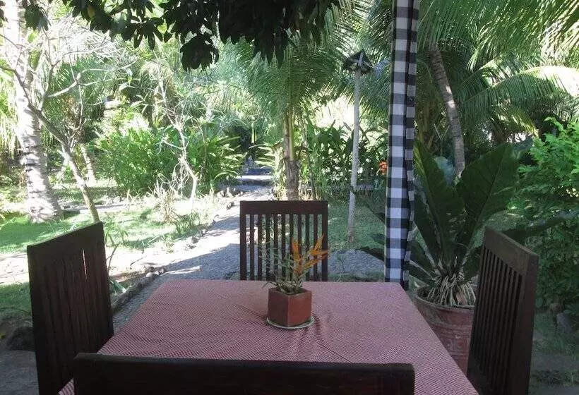ホテル Air Sanih Homestay