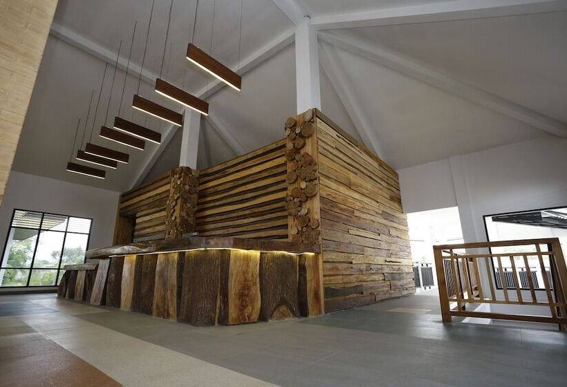 בית מלון כפרי Kahyangan Resort