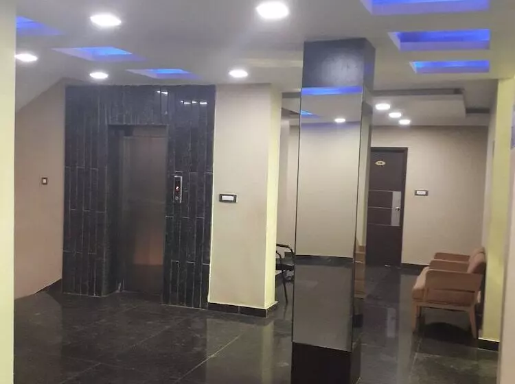 Hotelli Kasturi International