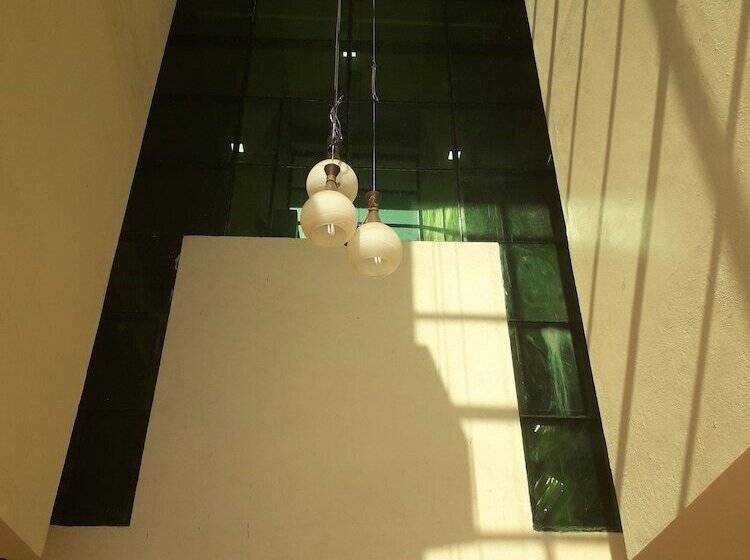 בית מלון כפרי Kasturi International