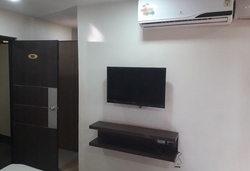 בית מלון כפרי Kasturi International