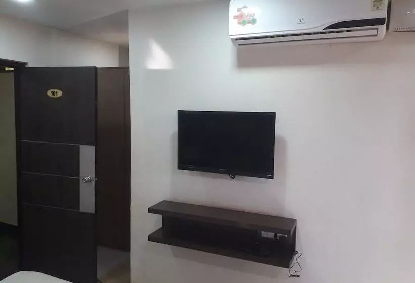 Hotelli Kasturi International