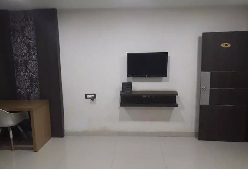 Hotelli Kasturi International
