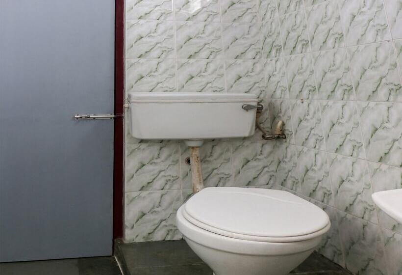 Hotel Spot On 47699 L.r.r. Towers