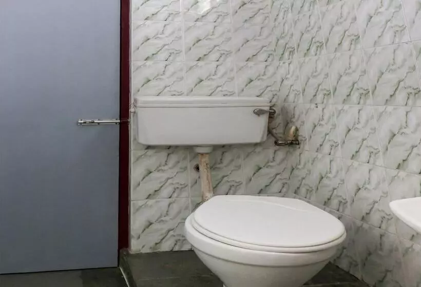 Hotelli Spot On 47699 L.r.r. Towers