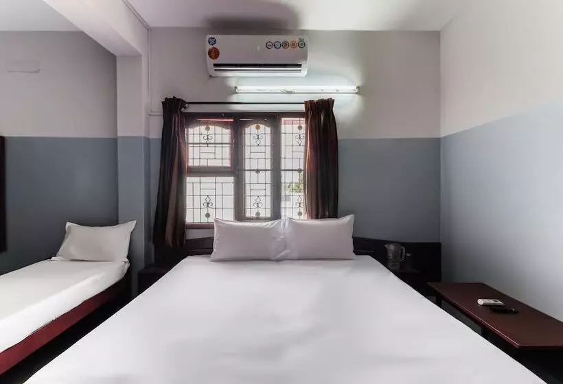 Hotelli Spot On 47699 L.r.r. Towers