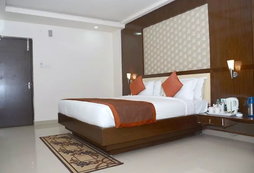 Hotelli Vaishnavi Clarks Inn Buxar