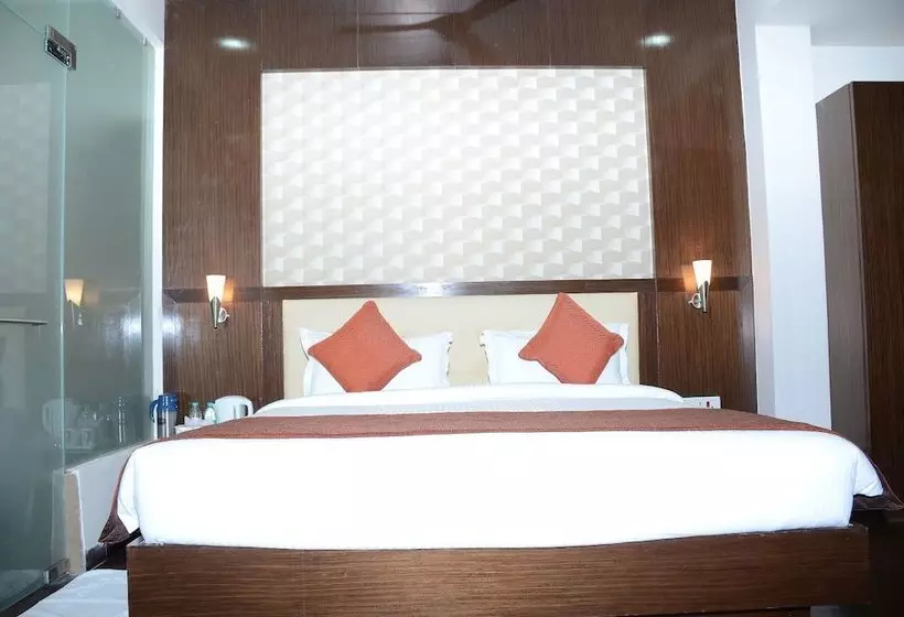 Hotelli Vaishnavi Clarks Inn Buxar
