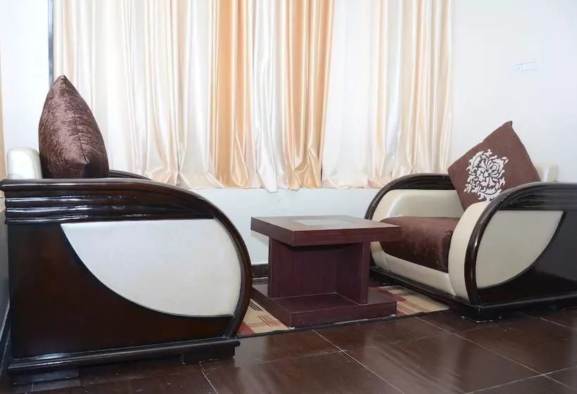 Hotelli Vaishnavi Clarks Inn Buxar