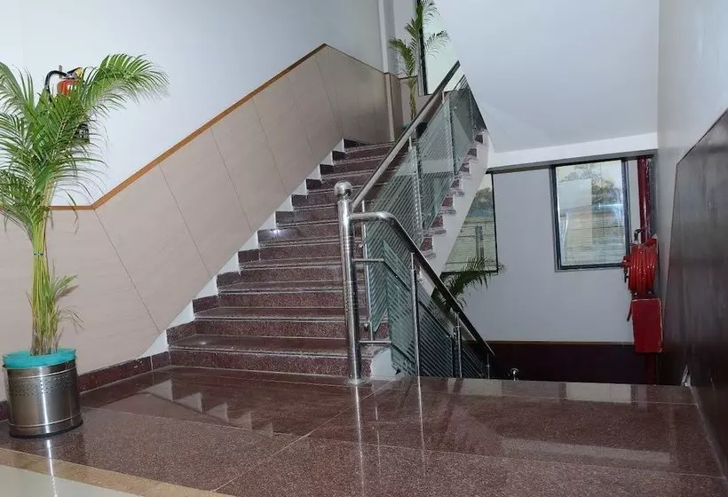 Hotelli Vaishnavi Clarks Inn Buxar