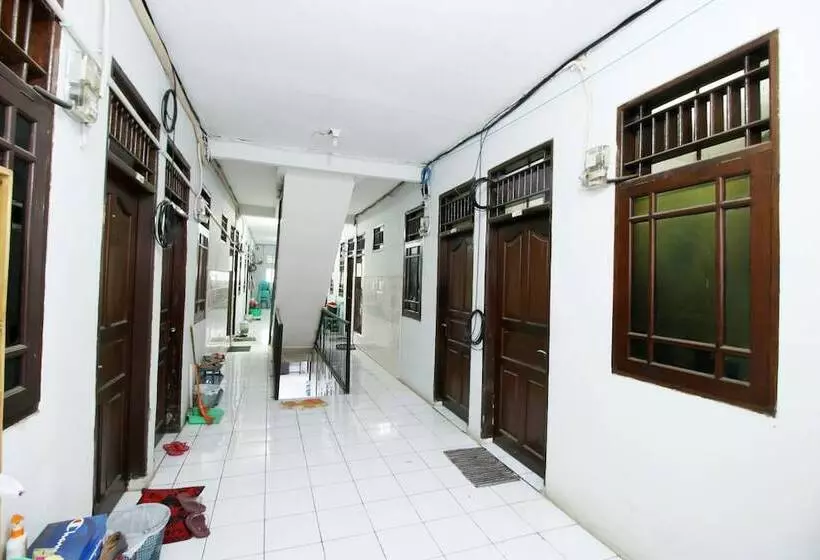 Retkeilymaja Kamar Keluarga Bogor Syariah