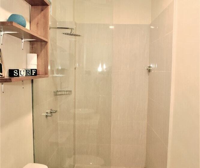 مبيت وإفطار Charlies Shack Lombok