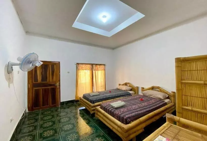 Aamiaismajoitus (B&B) Duyung Rooms & Resto Gerupuk