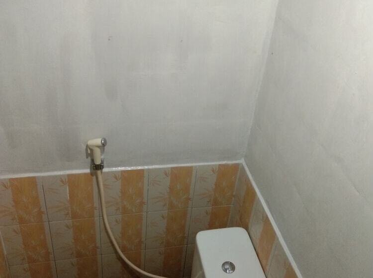 فندق فئة نجمة واحدة Penginapan Bunar Tunggal