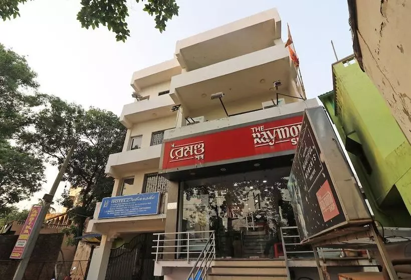 ホテル Debarshi By Oyo Rooms