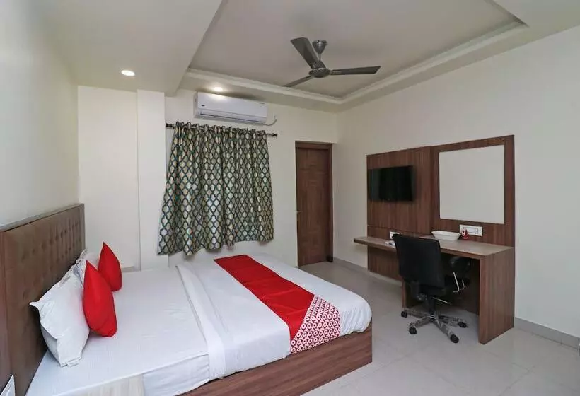 ホテル Debarshi By Oyo Rooms